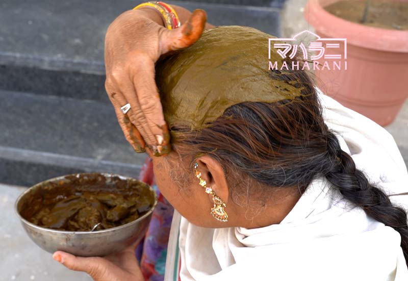 ヘナの本場　インド人女性のヘナの塗り方