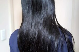 ヘナしている女性の髪