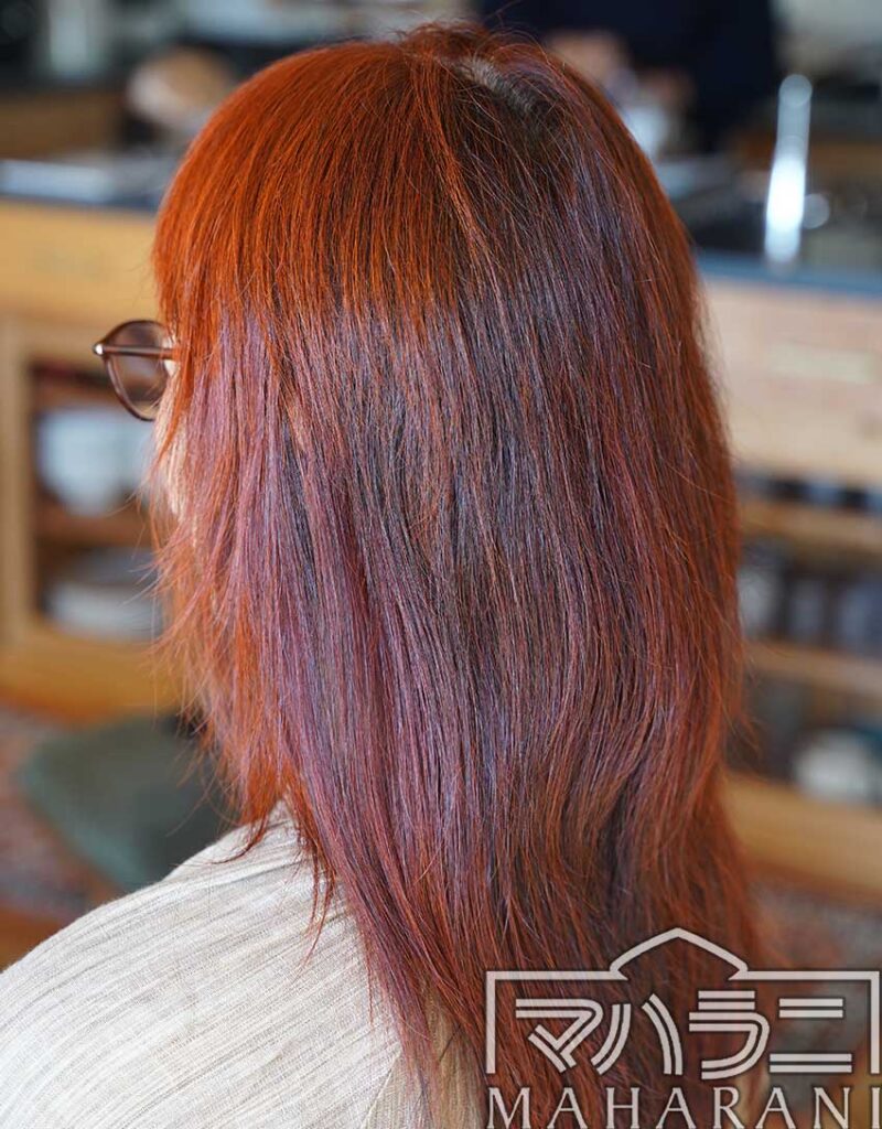 赤銅色、ボルドー色のヘナカラー