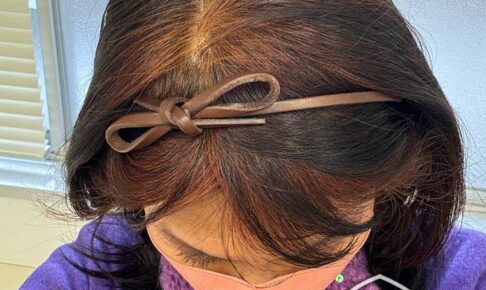 ヘナした女性の髪